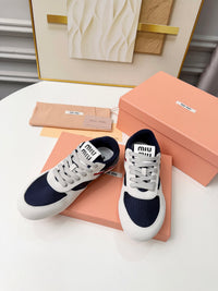 Gymnasium Sneakers