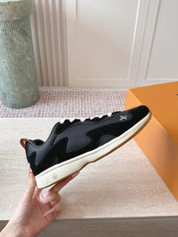 Drop 300 Sneakers