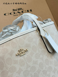 City Tote Bag