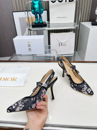 26S Slingback Pumps