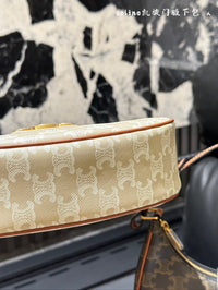 Ava Triomphe Shoulder Bag