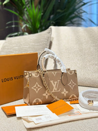 OnTheGo East West Bag