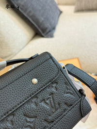 Steamer East West Wearable Wallet