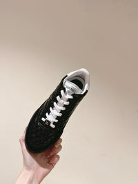 Low Top Sneakers