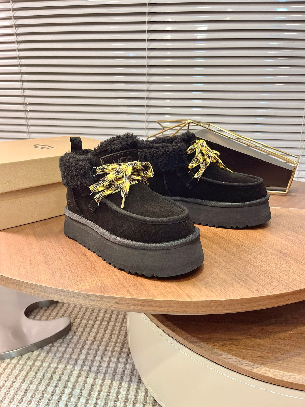 Funkarra Cabin Cuff Slipper Shoes