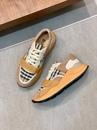 Vintage Check Runner Sneakers