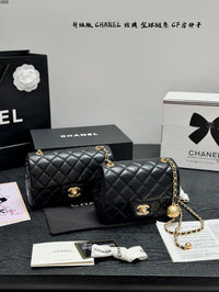 Mini Pearl Crush Classic Flap Bag