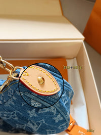 Valley Pochette Bag
