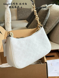 Teri Shoulder Bag