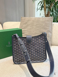 Belvedere PM Messenger Bag