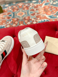 Low Top Sneakers