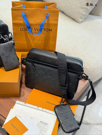 Trio Messenger Bag