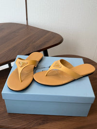 26S Leather Thong Sandals