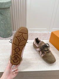 26S Sneakerina