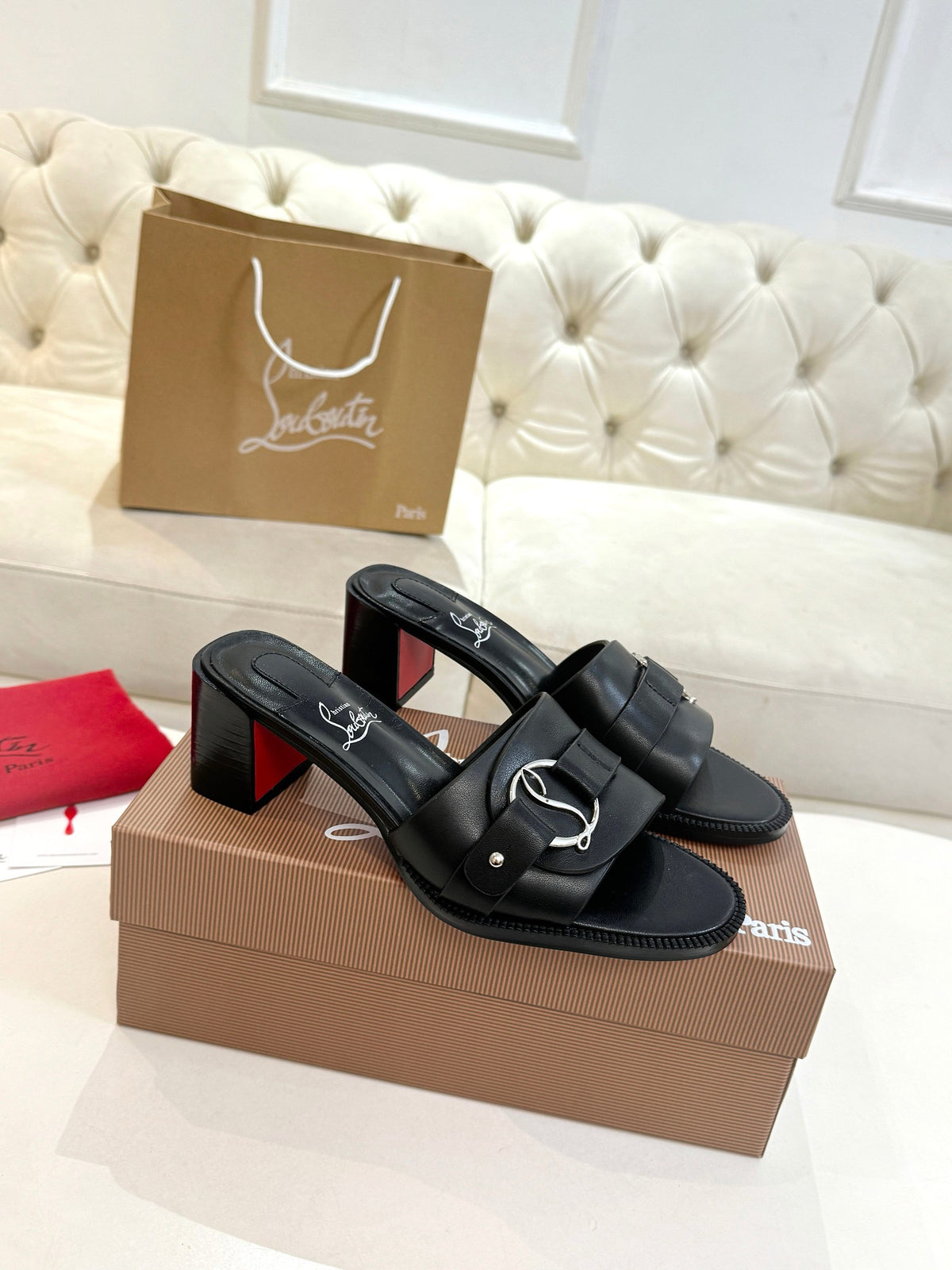 Her In Roma Leather Heeled Mules
