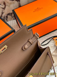 Kelly Classique To Go Wallet
