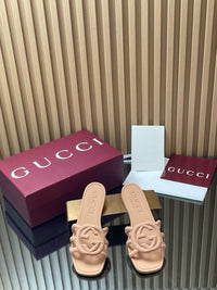 Interlocking G Slide Sandals