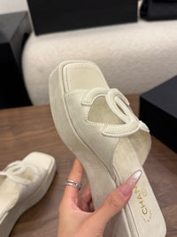 26S Platform Sandals