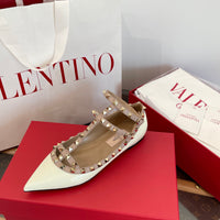 Garavani Rockstud Ballet Flats