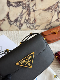 Emblème Shoulder Bag