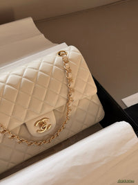Classic Flap Bag Lambskin