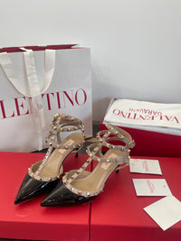 Garavani Rockstud Patent Leather Pumps 6.5cm