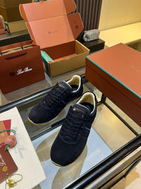 Fast Walk Sneakers