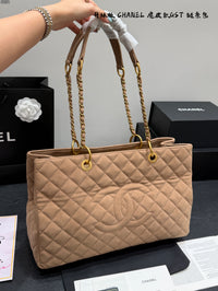 Grand Shopping Tote