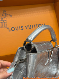 Capucines Bag