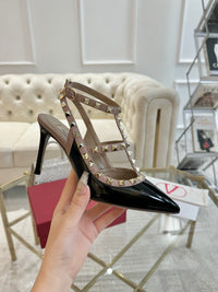 Garavani Rockstud Patent Leather Pumps 10cm