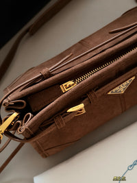 Small Bonnie Shoulder Bag