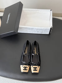 26C Mary Janes