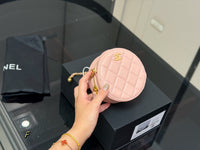 Round Clutch with Chain