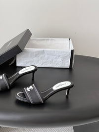 26B Kitten Heel Slides