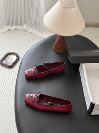 26C Mary Janes