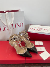 Garavani Rockstud Patent Leather Pumps 6.5cm