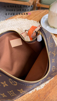 Multipass Bag