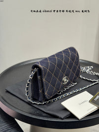 Wallet on Chain Dark Blue Denim