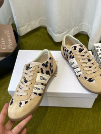 26S Ribbon Sneakers