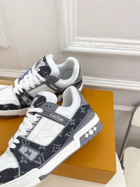 Logo Trainers Grey