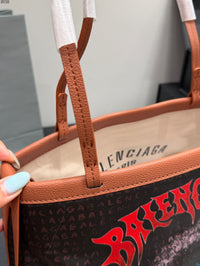 Select Medium Tote Bag