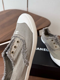 26S Slip-on Sneakers
