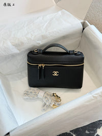 26A Vanity with Chain