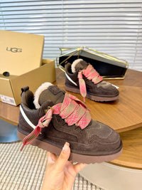 Lowmel Sneakers