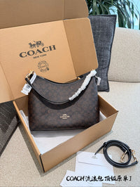 Laurel Shoulder Bag