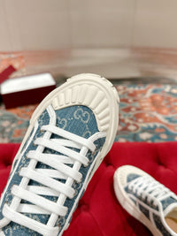 Low Top Sneakers