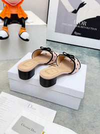 Dway Heeled Slides