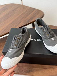 26S Slip-on Sneakers