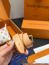 Hills Pochette Bag