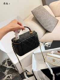 Top Handle Vanity Case